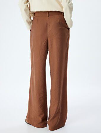 Bol Düz Paça Cepli Pile Detaylı Modal Pantolon 