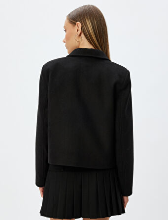 Mevsimlik Ceket Klasik Yaka Cep Detaylı Düğmeli