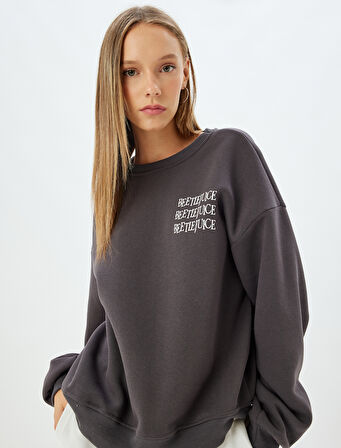 Şardonlu Beetlejuice Oversize Sweatshirt Arkası Baskılı Bisiklet Yaka Lisanslı