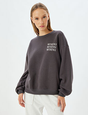 Şardonlu Beetlejuice Oversize Sweatshirt Arkası Baskılı Bisiklet Yaka Lisanslı