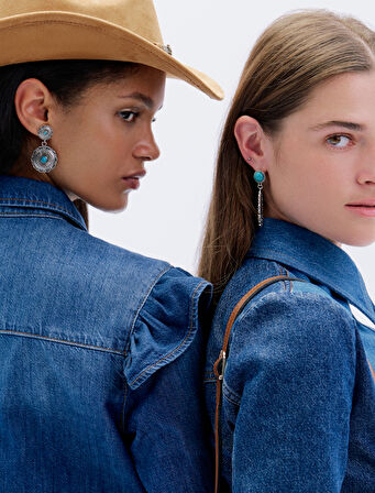 Koton X Zeynep Bastık - Dikiş Detaylı Renk Geçişli Uzun Kollu Kot Gömlek