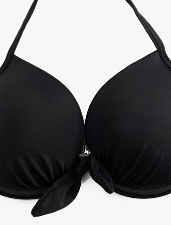 Fiyonk Detaylı Kalp Yaka Dolgulu Bikini Üstü