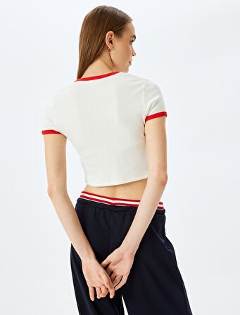Baskılı Kısa Kollu Bisiklet Yaka Slim Fit Crop Kaşkorse Tişört