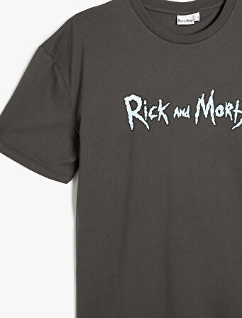 Rick and Morty Lisanslı Arkası Baskılı Kısa Kollu Bisiklet Yaka Tişört
