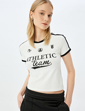 Bisiklet Yaka Kısa Kollu Biyeli Kolej Baskılı Slim Fit Tişört