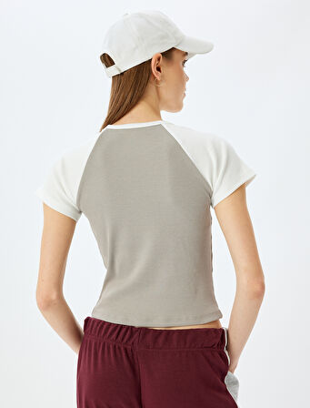 Yıldız Baskılı Reglan Kollu Bisiklet Yaka Kaşkorse Slim Fit Tişört