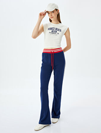 Kolej Baskılı Slim Fit Bisiklet Yaka Kolsuz Crop Tişört