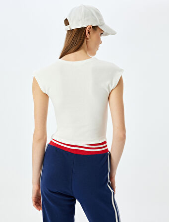 Kolej Baskılı Slim Fit Bisiklet Yaka Kolsuz Crop Tişört