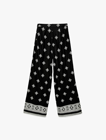 Nakış Detaylı Normal Bel Geniş Paça Pantolon