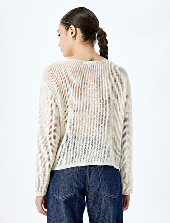 Ajurlu Aplike Çiçek Detaylı Uzun Kollu Triko Kazak