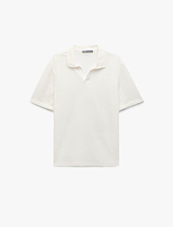 Pamuklu Regular Fit Dokulu Kısa Kollu V Yaka Polo Tişört