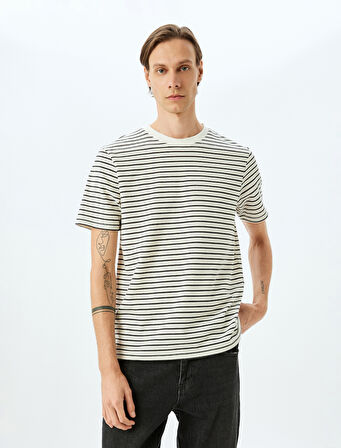 Bisiklet Yaka Kısa Kollu Pamuk Karışımlı Çizgili Oversize Tişört