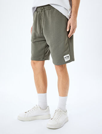 Cepli Etiket Detaylı Pamuk Karışımlı Beli Bağcıklı Şort