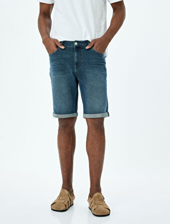 Katlamalı Paçalı Pamuklu Cep Detaylı Slim Fit Kot Şort