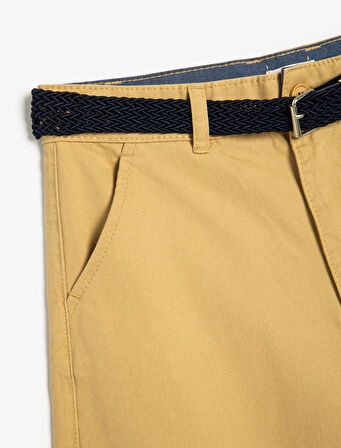 Pamuklu Kemer Detaylı Cepli Bermuda Şort