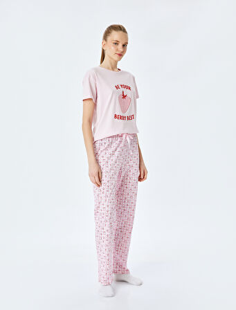Çilek Baskılı Kısa Kollu Pamuklu Pijama Takımı