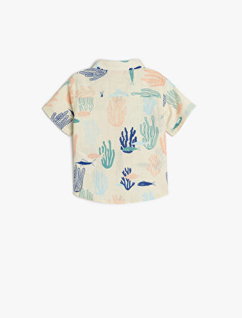 Pamuklu Tek Cepli Desenli Düğme Detaylı Kısa Kollu Gömlek