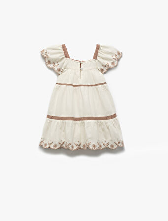 Pamuklu Kare Yaka Kısa Kollu Brodeli İşlemeli Elbise