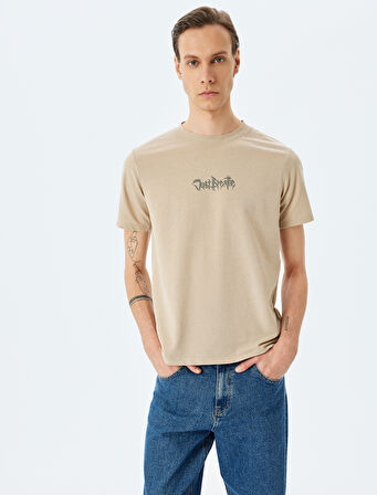 Slogan Baskılı Kısa Kollu Pike Kumaş Bisiklet Yaka Slim Fit Tişört