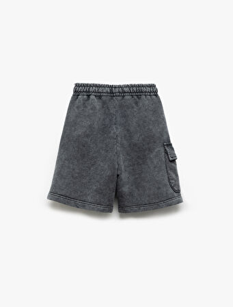 Pamuklu Kapaklı Cep Detaylı Beli Lastikli Şort