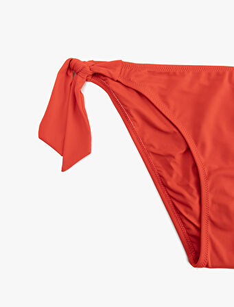 Astarlı Yanları İpli Bikini Altı