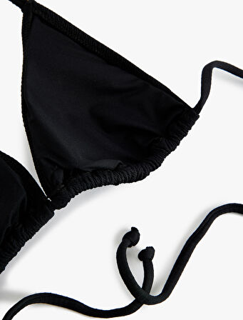 Dokulu Üçgen Boyundan Bağlamalı İpli Bikini Üstü