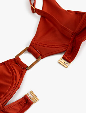 Aksesuar Detaylı Bikini Üstü