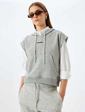 Kolsuz Kapüşonlu Sweatshirt Baskı Detaylı Rahat Kalıp
