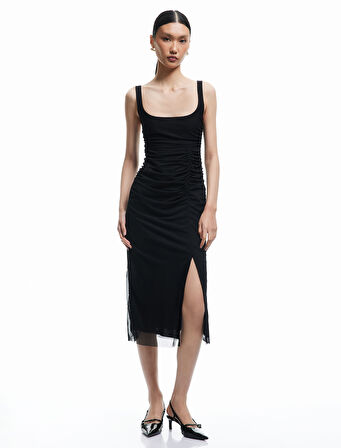 Astarlı Drape Detaylı Slim Fit Kare Yaka Askılı Midi Elbise