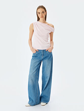 Kayık Yaka Drapeli Kolsuz Slim Fit Bluz