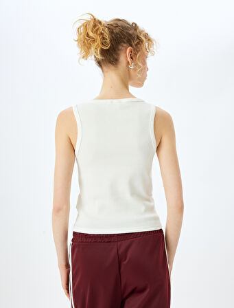 Bisiklet Yaka Kolsuz Slim Fit Basic Kadın Atlet