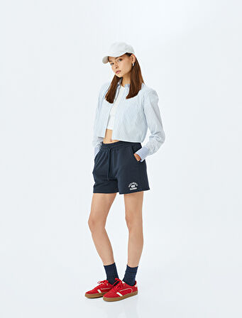 Beli Bağcıklı Kolej Nakışlı Cepli Mini Şort