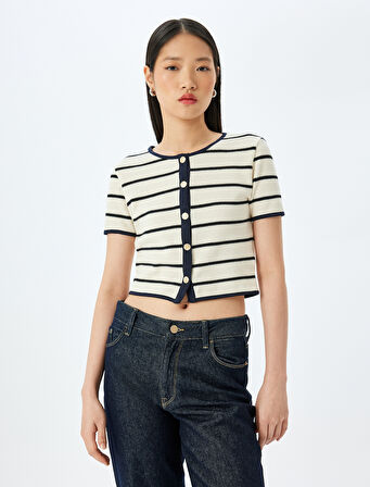 Çizgili Düğme Detaylı Kısa Kollu Crop Bluz