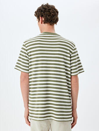 Bisiklet Yaka Regular Fit Cep Detaylı Tok Kumaş Viskon Karışımlı Kısa Kollu Çizgili Tişört