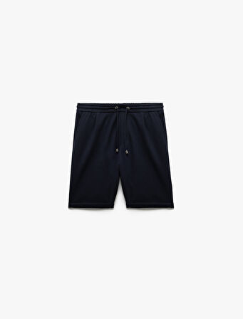 Bermuda Pike Kumaş Pileli Beli Bağcıklı Şort