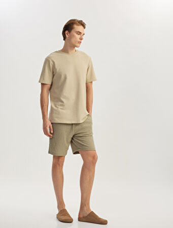 Cep Detaylı Jakarlı Bermuda Beli Bağcıklı Şort