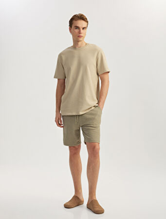 Cep Detaylı Jakarlı Bermuda Beli Bağcıklı Şort