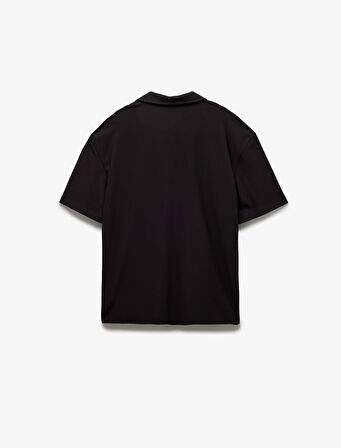 Düğmeli Devrik Yaka Klasik Kısa Kollu Gömlek