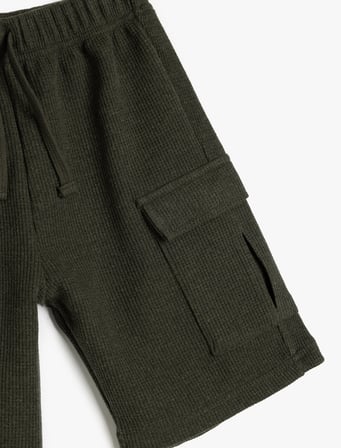 Beli Lastikli Kapaklı Cep Detaylı Ribanalı Basic Şort