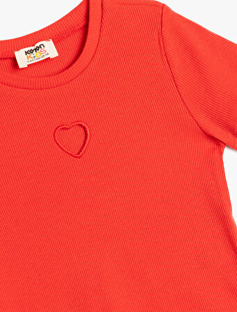 Pamuklu Kalp Detaylı Kısa Kollu Bisiklet Yaka Basic Crop Tişört