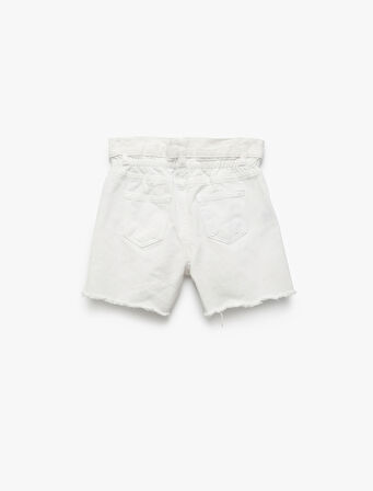 Pamuklu Düğme ve Cep Detaylı Basic Denim Şort