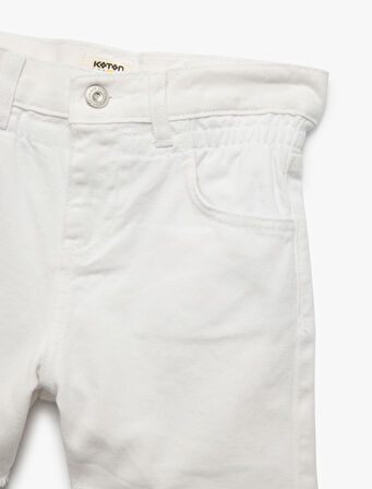 Pamuklu Düğme ve Cep Detaylı Basic Denim Şort
