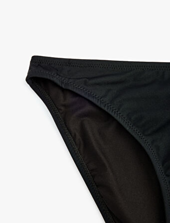 Astarlı Basic Bikini Altı