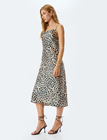 Degaje Yaka Saten Leopar İp Askılı Midi Slip Elbise