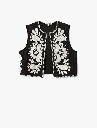 Aplike Nakışlı Bisiklet Yaka Kolsuz Crop Yelek