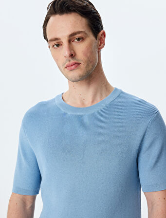 Bisiklet Yaka Regular Fit Viskon Karışımlı Kısa Kollu Triko Tişört