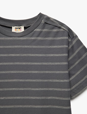 Pamuklu Bisiklet Yaka Kısa Kollu Oversize Çizgili Tişört