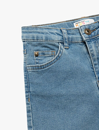 Pamuklu Cep Detaylı Slim Fit Denim Şort
