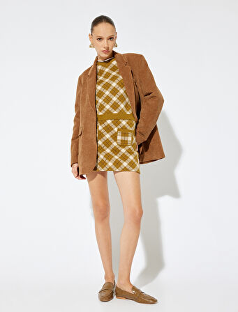 Mini Triko Etek Cepli Düğme Detaylı