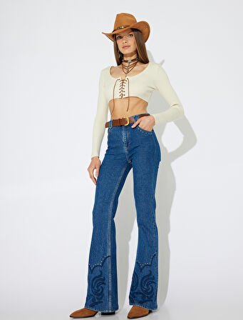 Koton X Zeynep Bastık - Crop Triko Kazak Önden Çapraz Bağcık Detaylı Uzun Kollu U Yaka